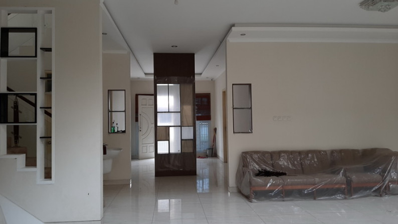 Dijual Rumah Bagus Brand New Furnished @ Taman Kedoya Baru, Jakarta Barat