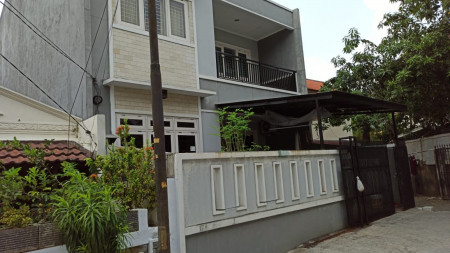 Rumah 2 Lantai Jl Harpa BCS, Luas 8x15m2