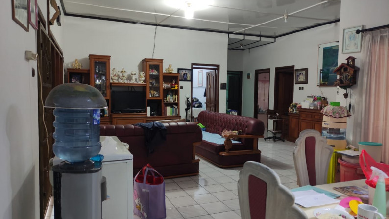 Dijual rumah furnished di Kolonel Masturi, Cimahi 