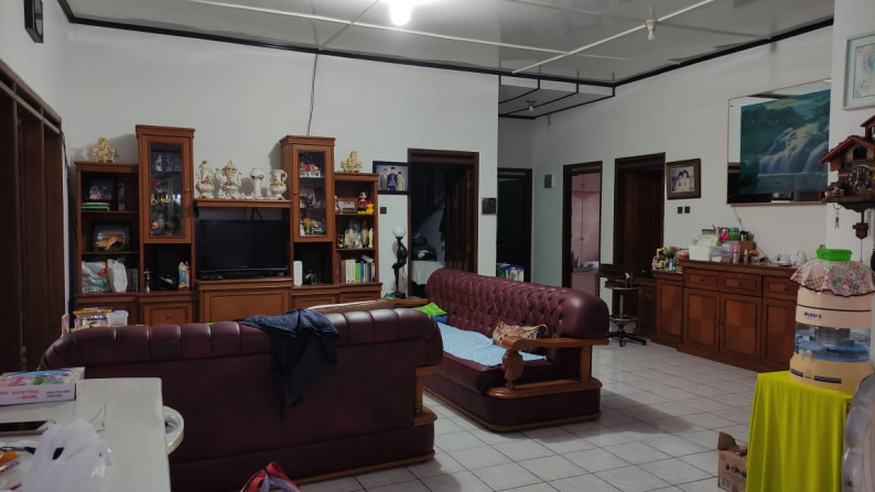 Dijual rumah furnished di Kolonel Masturi, Cimahi 