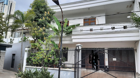 Dijual rumah 2 lt  Siap pakai  @ Sunrise garden,  Jakarta Barat