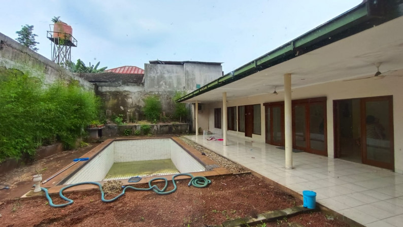 Jual Rumah mewah Kemang 