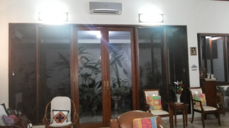 For Sale Rumah Bagus Kayu2 & Furniture Jati di Taman Kedoya Baru/Elok - Jakarta Barat