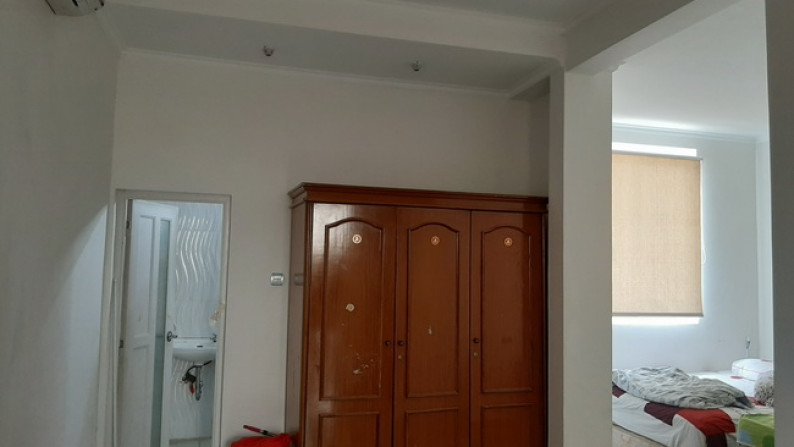 Dijual Rumah 2 1/2 Lantai @ Green Garden, Kedoya - Jakarta Barat