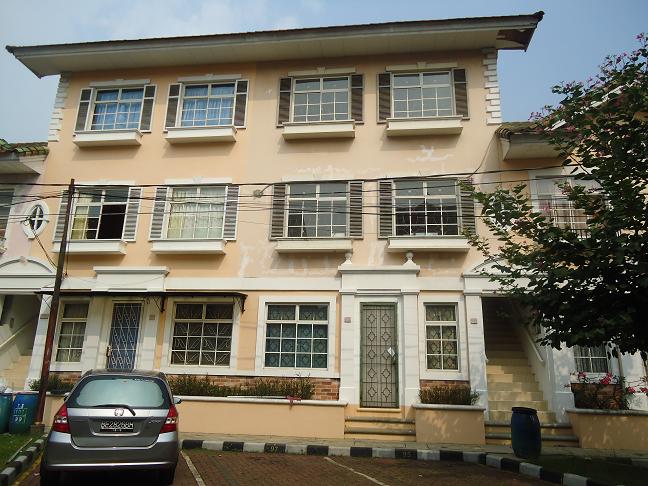 Dijual Townhouse di Taman Elok - Lippo Karawaci Tangerang