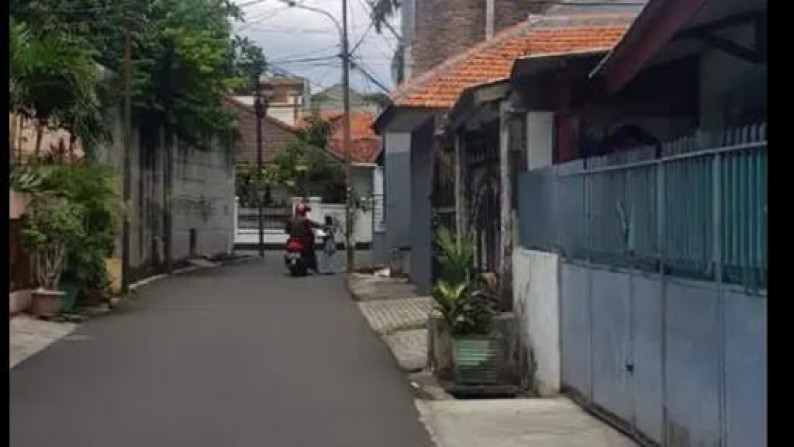 Rumah Hitung Tanah dan Cocok Untuk Rumah Kos @Menteng Dalam, Tebet