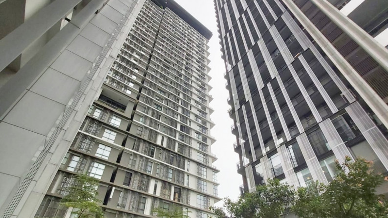 For Rent 3Bedroom minimalist apartment with private lift at Senopati Suite 