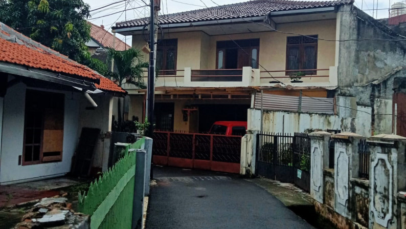 Dijual Rumah Cocok Untuk Kos Kosan Dan Strategis Jl Tebet Timur 3779