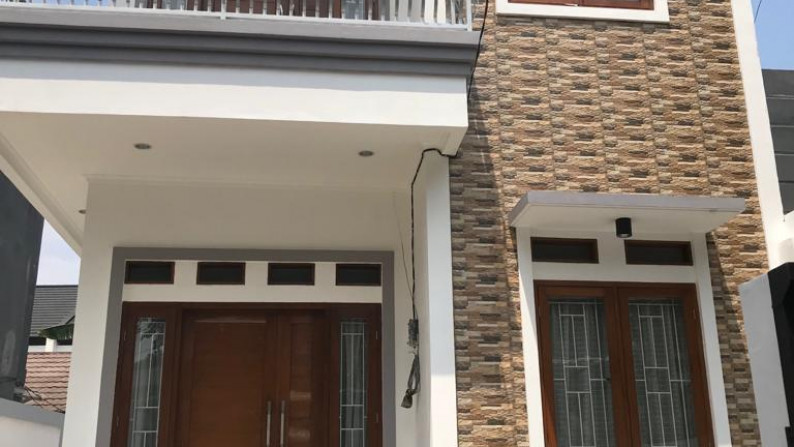 Rumah cantik siap huni lokasi strategis di Rempoa