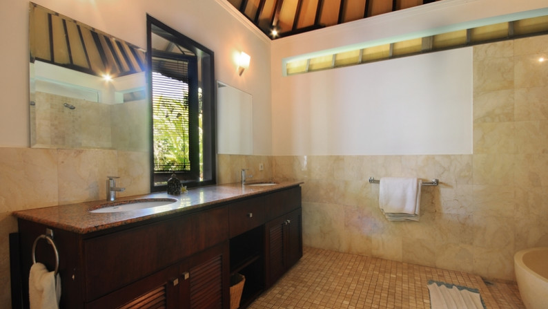 Villas Freehold In great Location Close to Echo Beach Canggu