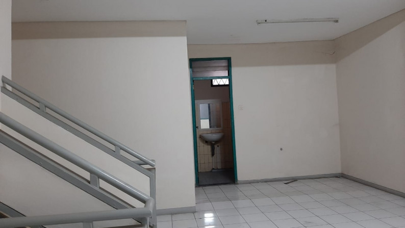 Fot Sale Ruko 4 1/3 Lt di Taman Kedoya Baru Res (Kedoya Elok), Jakarta Barat