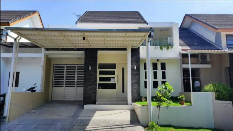 Dijual Rumah Ada Kolam Renang Eastwood Regency Citraland Surabaya Modern 2 Lantai Siap Huni