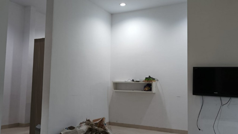 Rumah Full Renov Janur Asri Kelapa Gading Luas 6x18m2