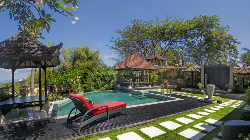 A Luxury Fully Furnished 3 Villa Resort with Mountain and Ocean View set on 2000 sq m of Freehold Land For Sale Just 45 Minute from Ubud Center