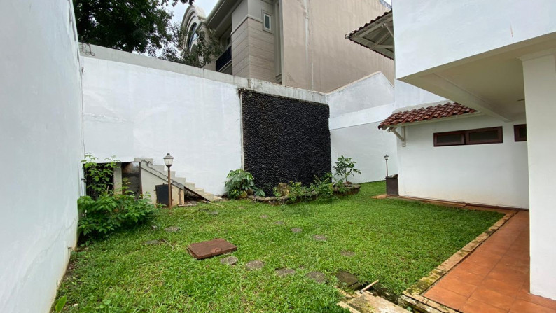 Rumah siap huni dalam cluster di gandaria