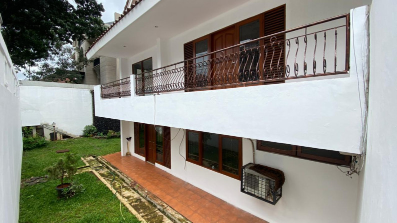 Rumah siap huni dalam cluster di gandaria