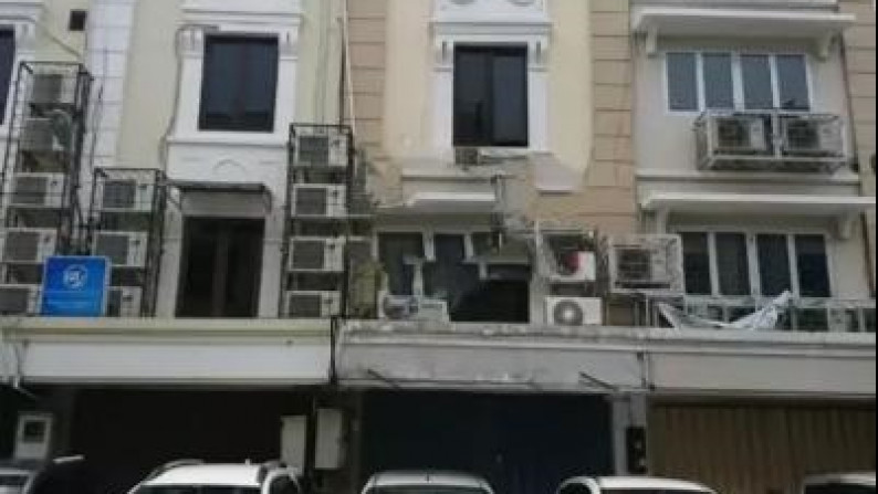 Ruko 4 Lantai Pusat Kota di Jl Kombe Pol M Duryat, Surabaya