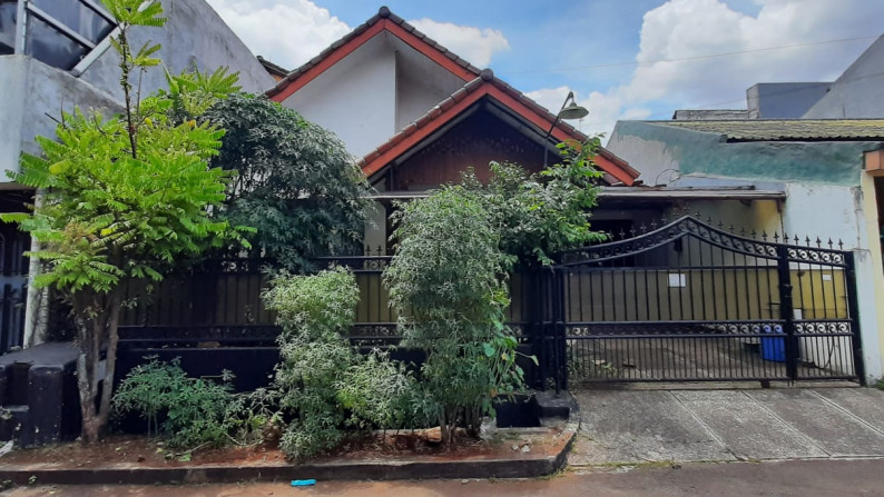 Rumah Standar Asri Lingkungan Kost Dekat Kampus STAN Di Area Pondok Jaya