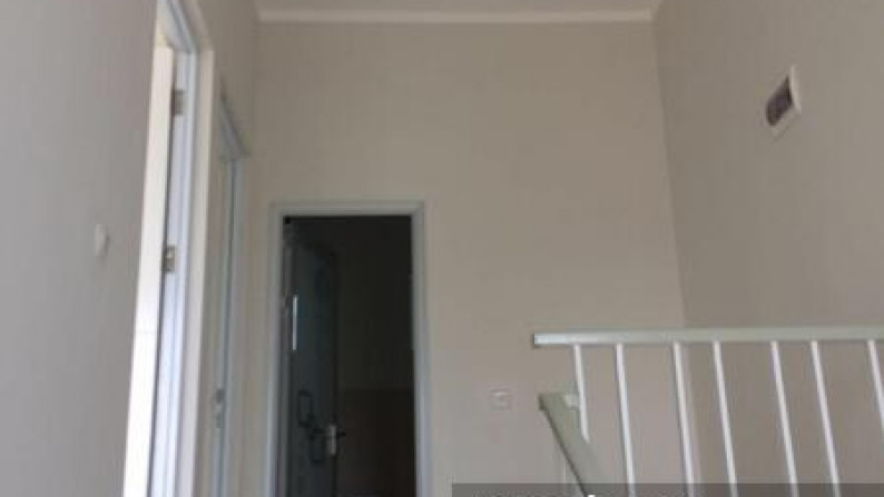 Nego Sampai Deal. Rumah Serpong Lagoon Aquatic, BSD.
