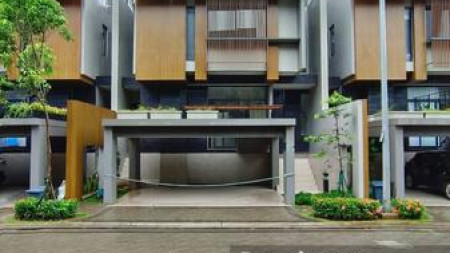 Jarang Ada. Rumah Modern Cluster Caelus Greenwich Park, BSD