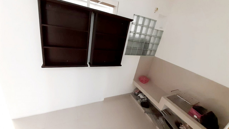 Dijual Rumah Baru Asri 2 Lt. di Cluster Cytrine,  Semanan Indah, Jakarta Barat