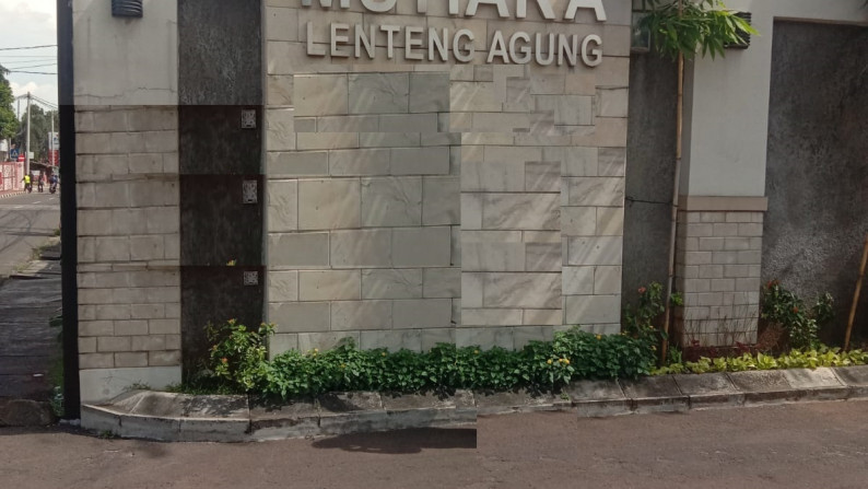 Rumah cluster di Lenteng Agung