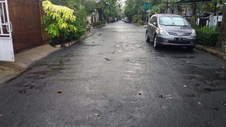 Rumah Bagus Di Cluster Kasuari Bintaro Jaya Sektor 9 Tangerang Selatan