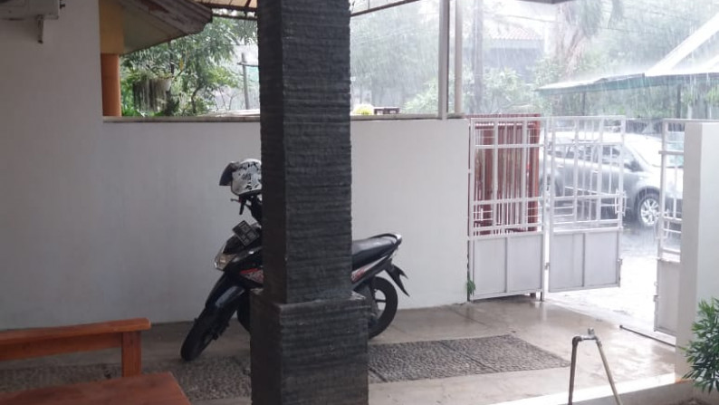 Rumah Bagus Di Cluster Kasuari Bintaro Jaya Sektor 9 Tangerang Selatan
