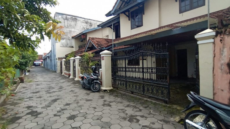 RUMAH TINGGAL 4 KAMAR DEKAT KAMPUS UGM, JL KALIURANG KM 5, SLEMAN