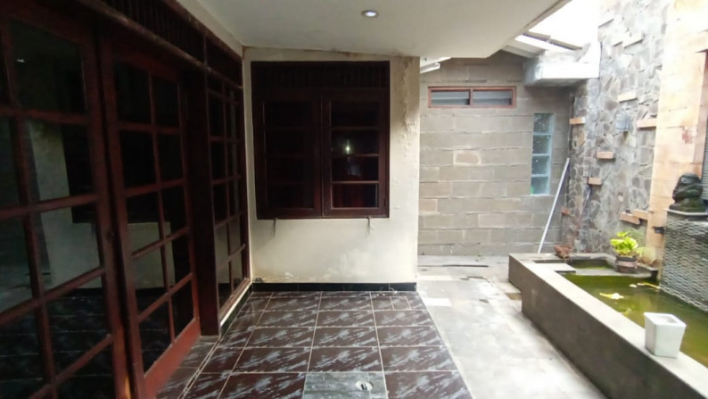 RUMAH TINGGAL 4 KAMAR DEKAT KAMPUS UGM, JL KALIURANG KM 5, SLEMAN
