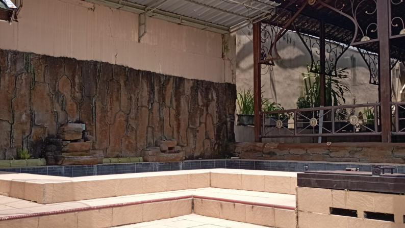 RUMAH JOGLO DEKAT KAMPUS UGM DAN RS SARDJITO, CATURTUNGGAL, DEPOK, SLEMAN