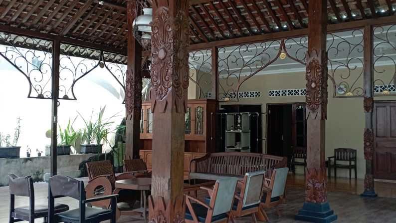 RUMAH JOGLO DEKAT KAMPUS UGM DAN RS SARDJITO, CATURTUNGGAL, DEPOK, SLEMAN