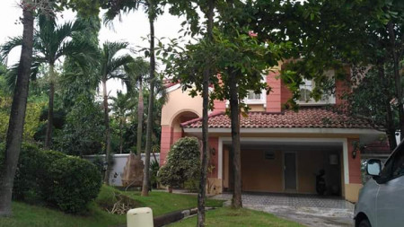 Rumah asri di Lippo Cikarang