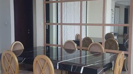Apartemen Menteng Park, tipe Penthouse, 3BR di Jakarta Pusat