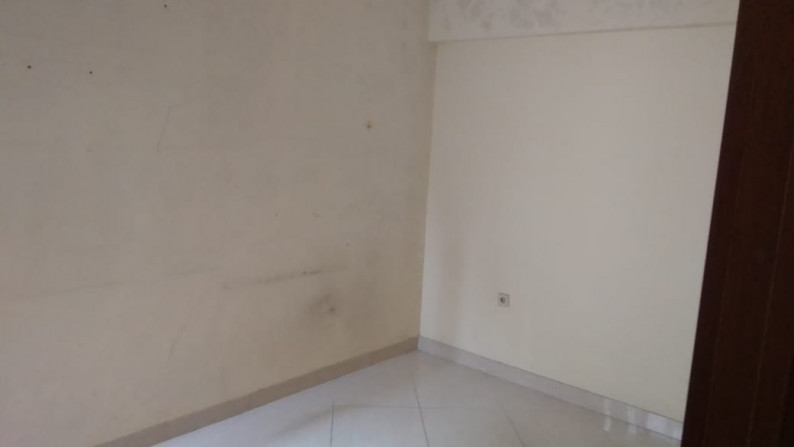 Rumah Luas Strategis Kokoh Dekat Akses Toll Di Area Cempaka Bintaro