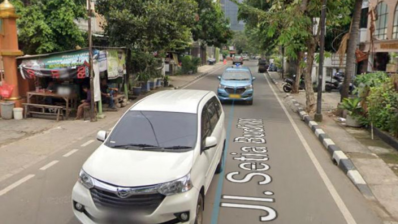 Rumah Tua hitung Tanah lokasi strategis