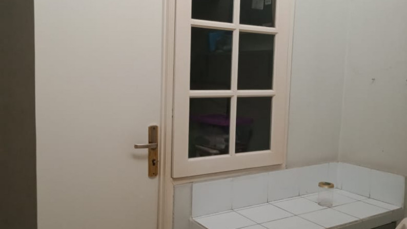 Rumah asri bagus Siap Huni , Pisok Bintaro Jaya 5.