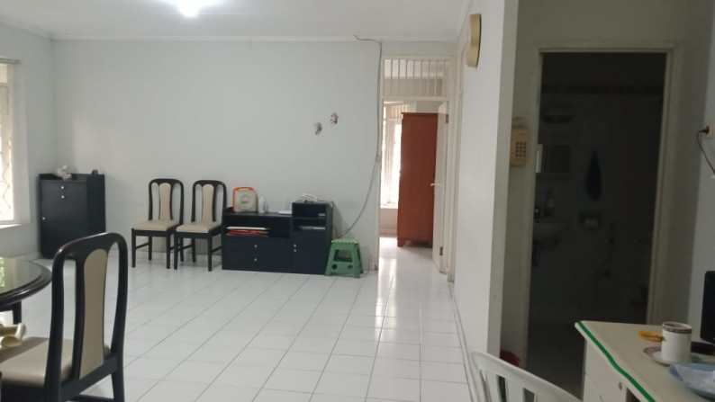 Rumah asri bagus Siap Huni , Pisok Bintaro Jaya 5.