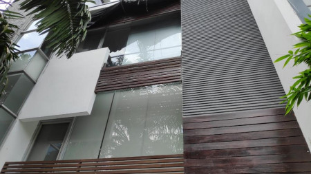 DIJUAL RUMAH MODERN MINIMALIS COZY KEMANG SELATAN JAKARTA SELATAN