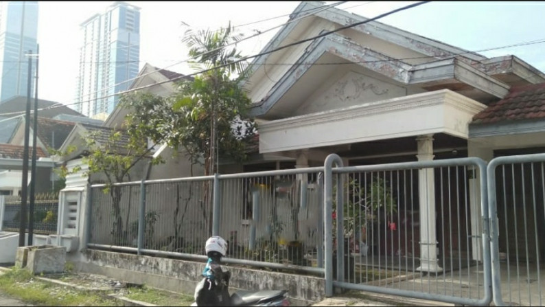 Dijual Rumah Hitung Tanah Dharmahusada Indah Tengah Surabaya dekat Galaxy Mall