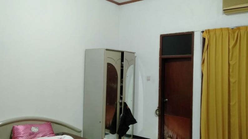 Dijual Rumah Hitung Tanah Dharmahusada Indah Tengah Surabaya dekat Galaxy Mall