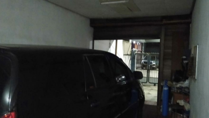 Dijual Rumah Hitung Tanah Dharmahusada Indah Tengah Surabaya dekat Galaxy Mall