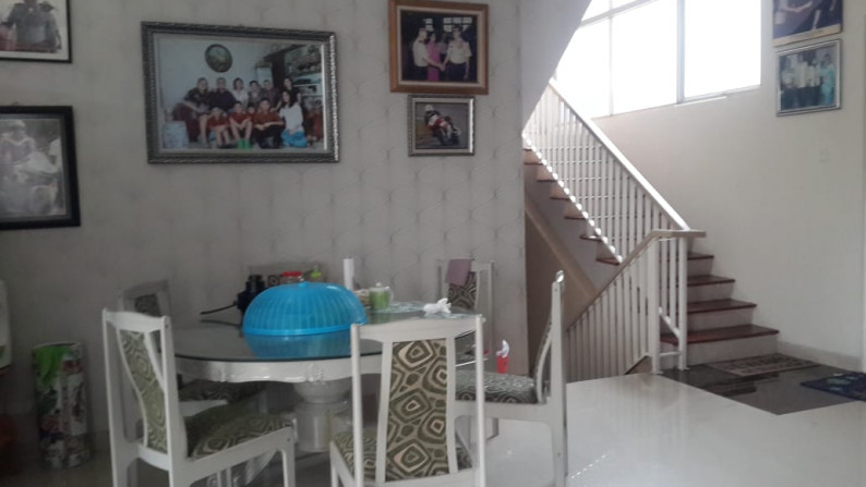 Rumah Siap huni,dalam cluster di Bintaro 7.