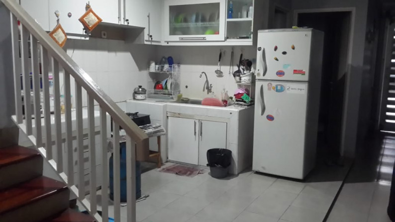 Rumah Siap huni,dalam cluster di Bintaro 7.