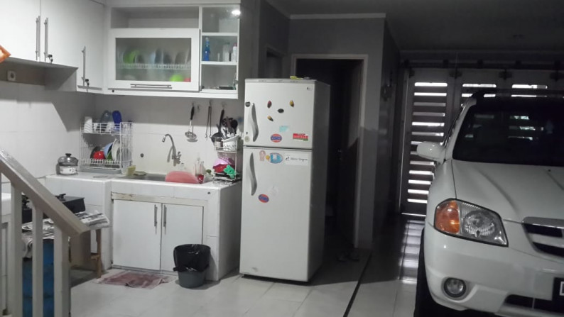 Rumah Siap huni,dalam cluster di Bintaro 7.