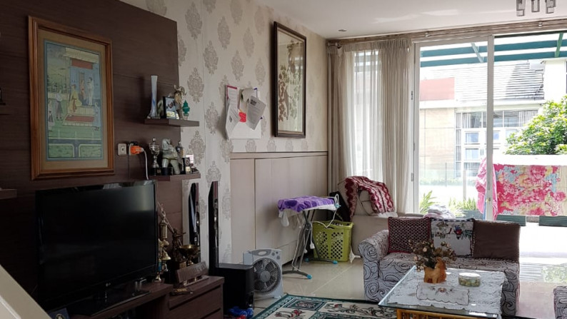 Rumah Siap huni,dalam cluster di Bintaro 7.