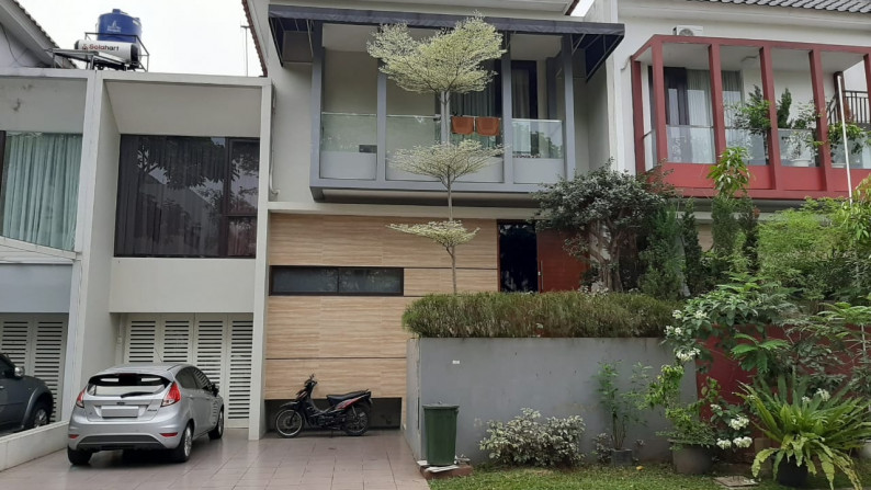 Rumah Cantik,siap huni di Bintaro Jaya sektor  9.