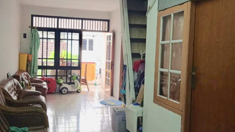 Rumah siap huni dalam perumahan Bintaro sektor 4