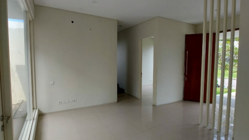 Dijual Rumah North West Park Citraland - TerLUAS 9' 15 - View Danau- K.Tidur 4+1 - MURAH - Siap Huni