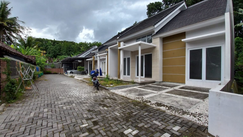 Rumah Baru  Di Dalam Cluster Jl Tugu Gentong Hanya Beberapa Meter Dari Puskesmas Kasihan